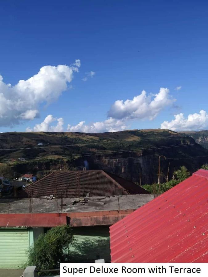 Odyssey'S Pateng Homestay, Cherrapunji Ngoại thất bức ảnh
