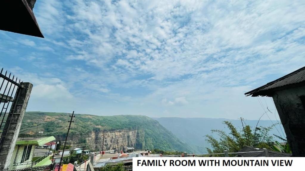 Odyssey'S Pateng Homestay, Cherrapunji Ngoại thất bức ảnh